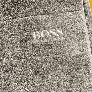🆕 2 Plain Towel by Hugo Boss Hand Towels 
20X27 - Concrete. NWT